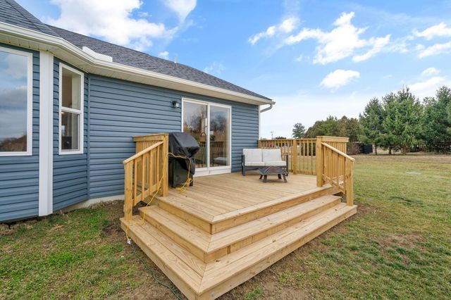 6685 State Route 37 W, Ostrander, OH 43061