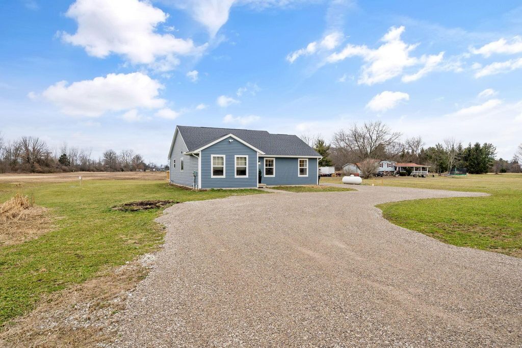 6685 State Route 37 W, Ostrander, OH 43061