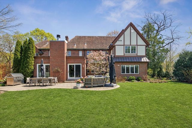 1018 EASTWOOD Road, Glencoe, IL 60022