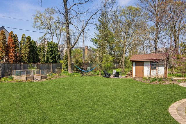 1018 EASTWOOD Road, Glencoe, IL 60022