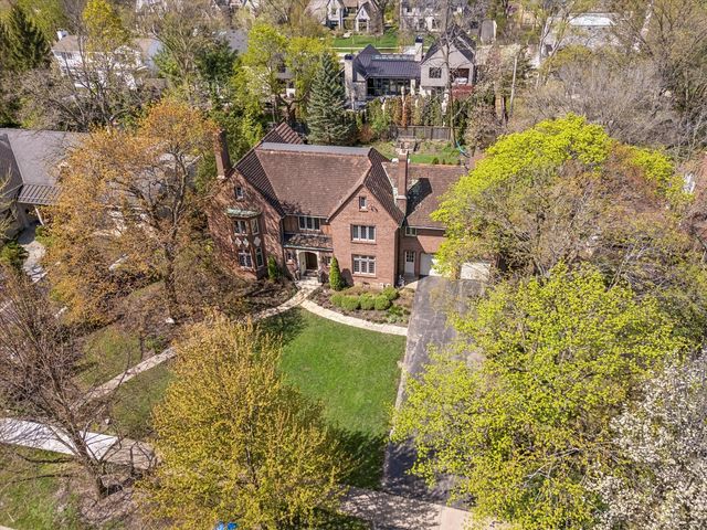 1018 EASTWOOD Road, Glencoe, IL 60022