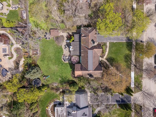 1018 EASTWOOD Road, Glencoe, IL 60022