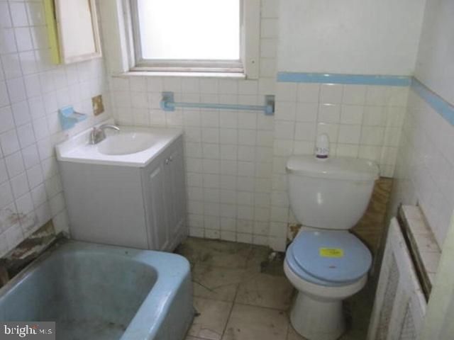 1335 E AIRDRIE ST, Philadelphia, PA 19124