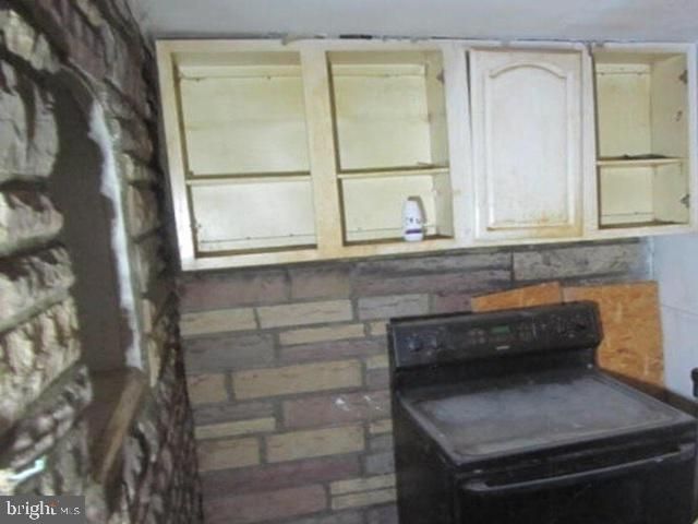1335 E AIRDRIE ST, Philadelphia, PA 19124