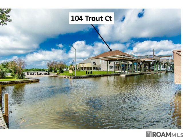 102-104 Trout Ct, Dulac, LA 70353