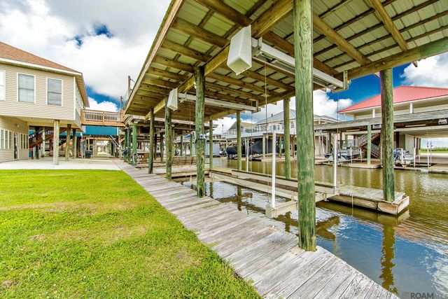 102-104 Trout Ct, Dulac, LA 70353