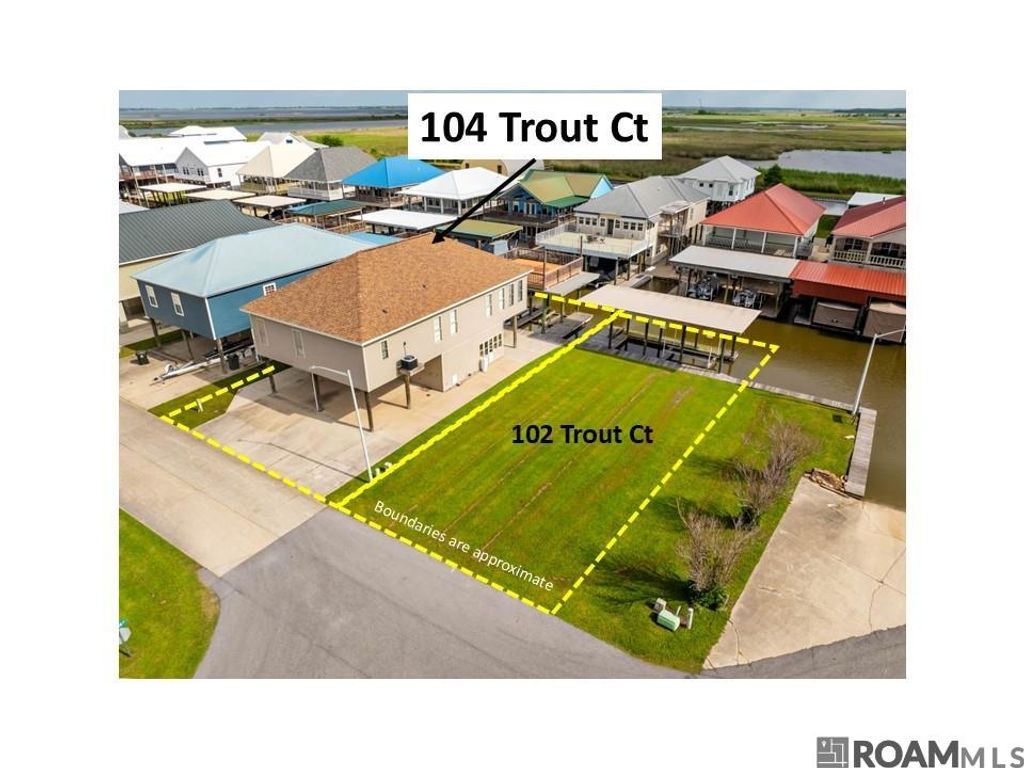102-104 Trout Ct, Dulac, LA 70353