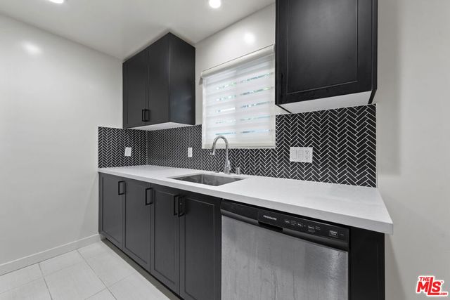 1807 Oak Street, Santa Monica, CA 90405