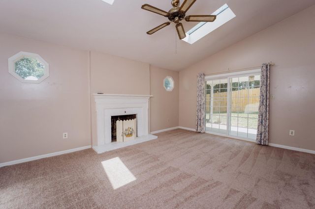 28 CHERRY CIR, Blackwood, NJ 08012