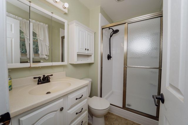 28 CHERRY CIR, Blackwood, NJ 08012