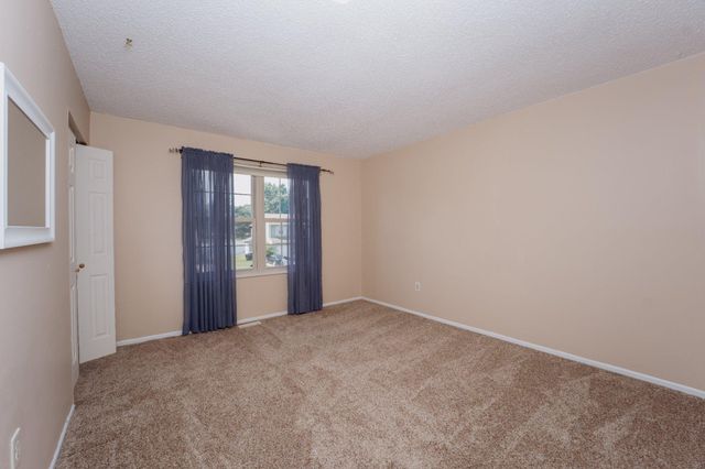 28 CHERRY CIR, Blackwood, NJ 08012