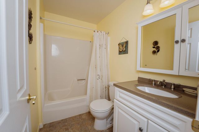 28 CHERRY CIR, Blackwood, NJ 08012