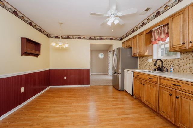 28 CHERRY CIR, Blackwood, NJ 08012