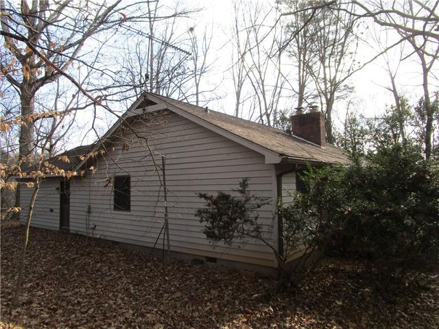 3730 Newport Drive, Gainesville, GA 30506
