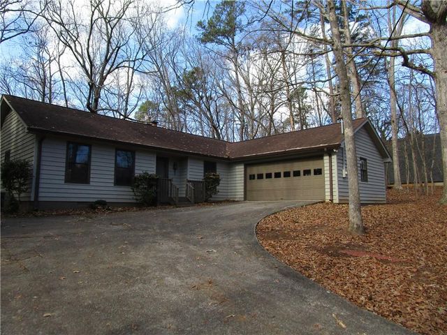 3730 Newport Drive, Gainesville, GA 30506