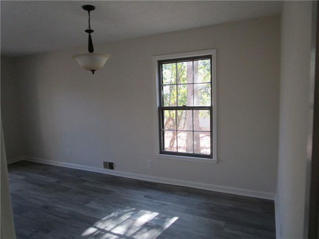 3730 Newport Drive, Gainesville, GA 30506