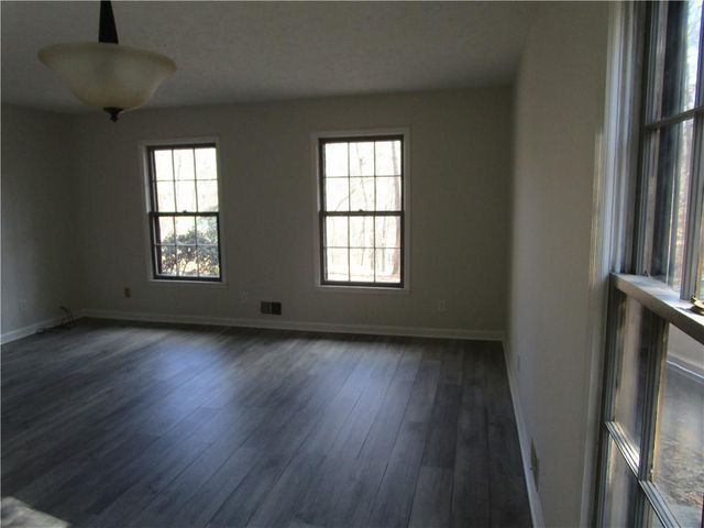 3730 Newport Drive, Gainesville, GA 30506