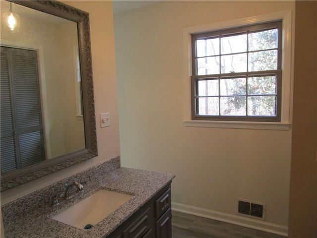 3730 Newport Drive, Gainesville, GA 30506