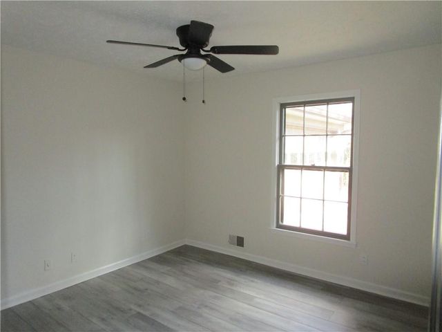 3730 Newport Drive, Gainesville, GA 30506