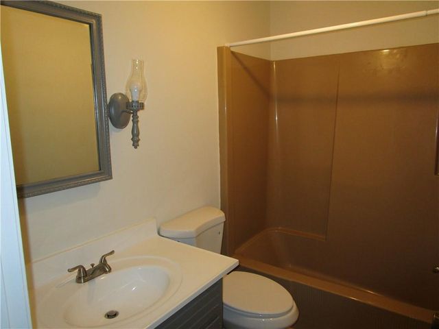 3730 Newport Drive, Gainesville, GA 30506