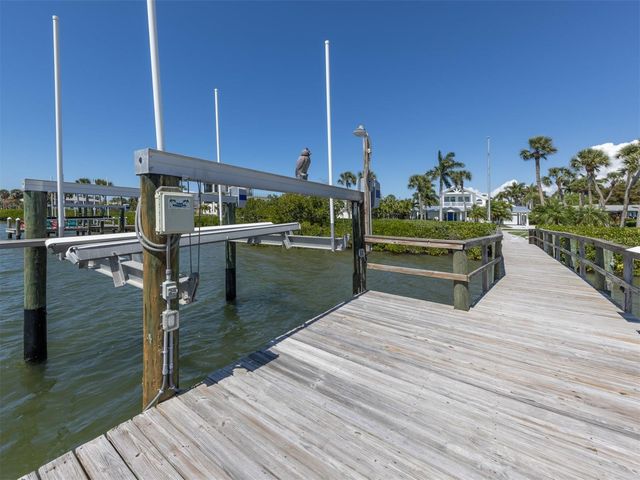 212 SUNRISE DRIVE, Nokomis, FL 34275