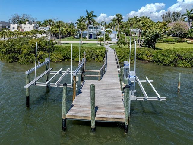 212 SUNRISE DRIVE, Nokomis, FL 34275