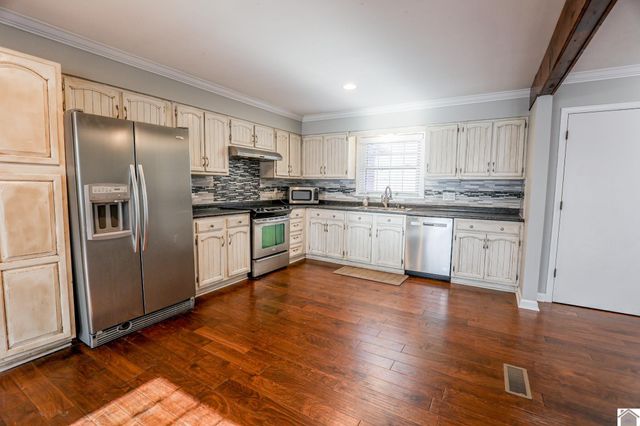 4016 Alben Barkley Drive, Paducah, KY 42001