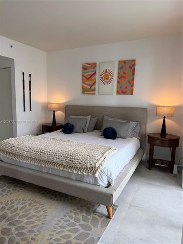1300 Brickell Bay Dr 1007, Miami, FL 33131