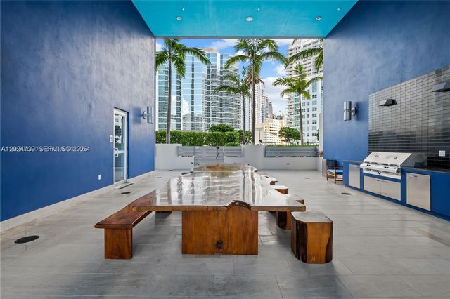 1300 Brickell Bay Dr 1007, Miami, FL 33131