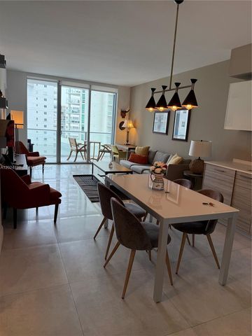1300 Brickell Bay Dr 1007, Miami, FL 33131
