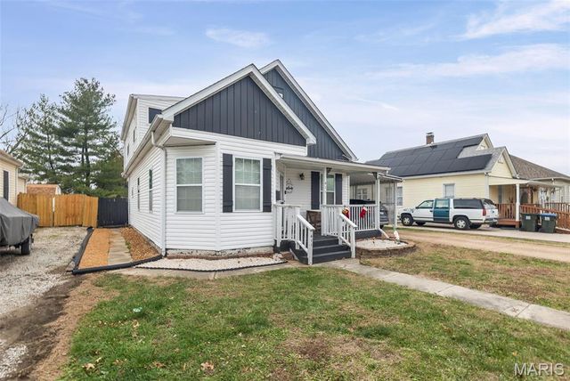 411 State Street, Dupo, IL 62239