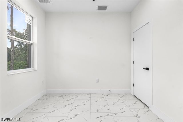 4204 E 24th ST, Alva, FL 33920