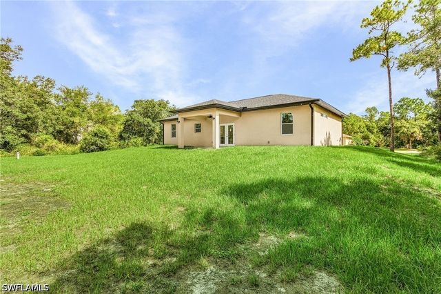 4204 E 24th ST, Alva, FL 33920