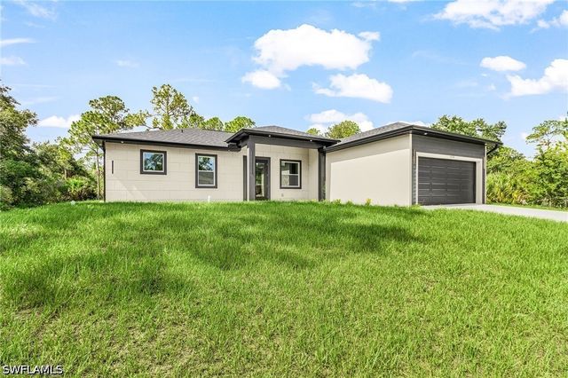 4204 E 24th ST, Alva, FL 33920