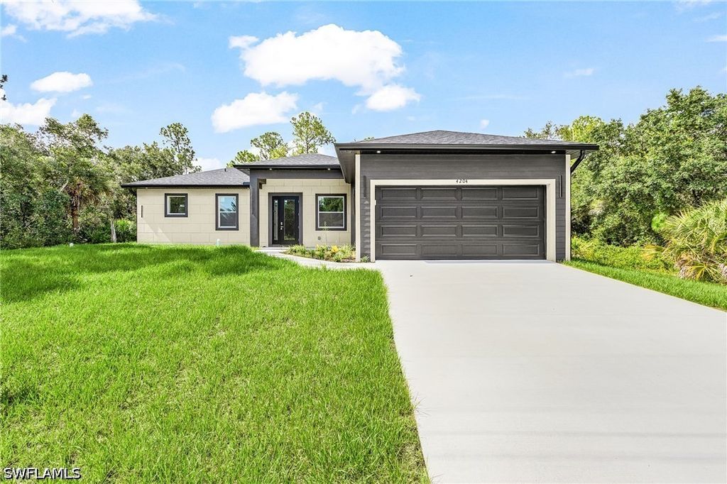 4204 E 24th ST, Alva, FL 33920