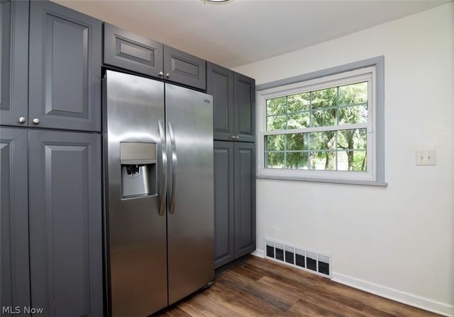 17407 Lomond Boulevard, Shaker Heights, OH 44120