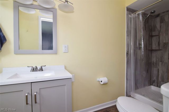 17407 Lomond Boulevard, Shaker Heights, OH 44120