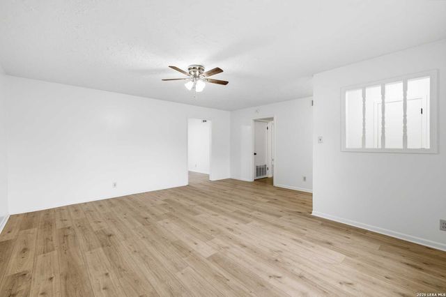 801 Manor dr B, Kerrville, TX 78028
