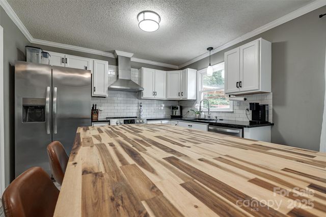 2605 Toddville Road, Charlotte, NC 28214