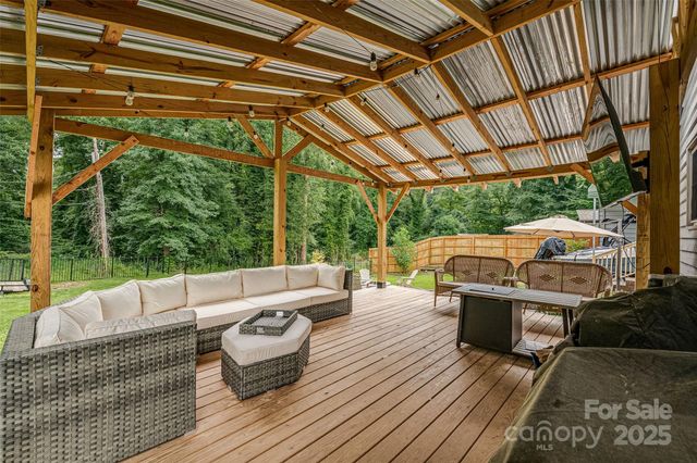 2605 Toddville Road, Charlotte, NC 28214