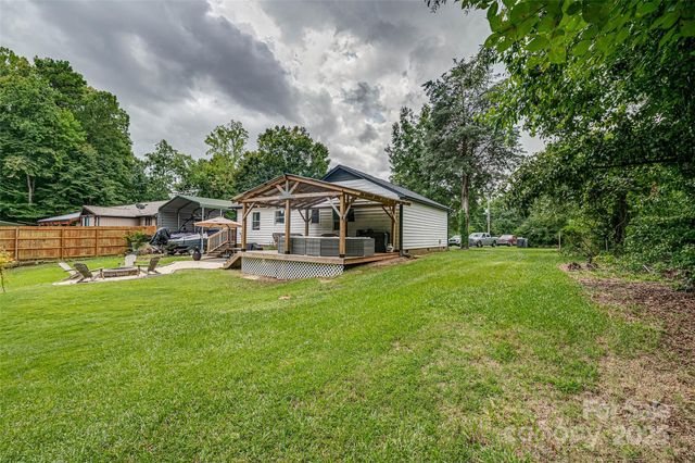 2605 Toddville Road, Charlotte, NC 28214