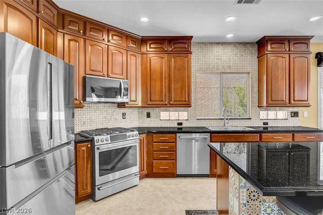 4648 Riva De Romanza Street, Las Vegas, NV 89135