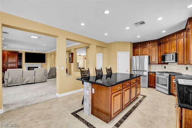 4648 Riva De Romanza Street, Las Vegas, NV 89135