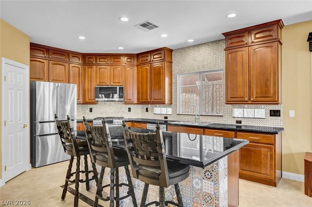 4648 Riva De Romanza Street, Las Vegas, NV 89135