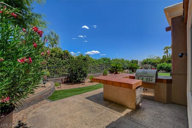 4648 Riva De Romanza Street, Las Vegas, NV 89135