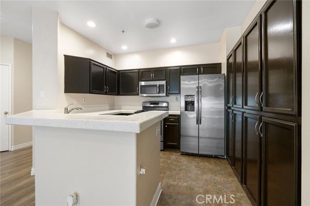 2748 Borchard, Newbury Park (thousand Oaks), CA 91320