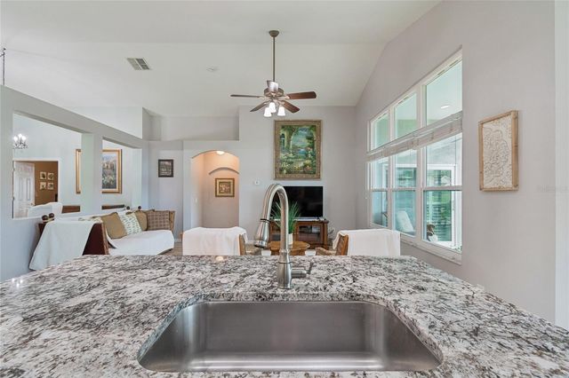 18868 MAISONS DRIVE, Lutz, FL 33558