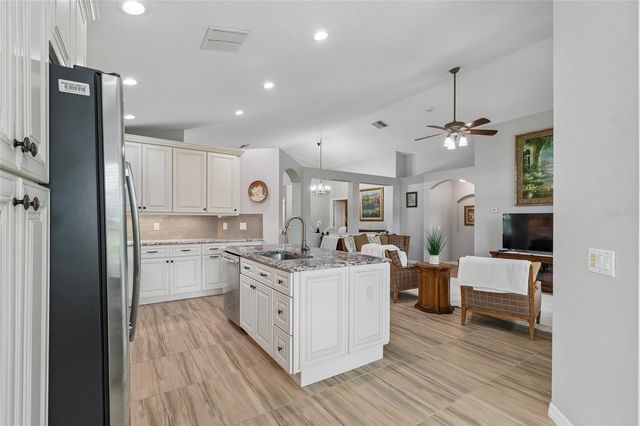 18868 MAISONS DRIVE, Lutz, FL 33558