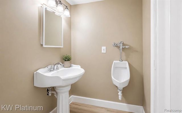 23809 Normandy Avenue, Eastpointe, MI 48021