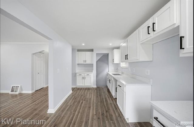 23809 Normandy Avenue, Eastpointe, MI 48021